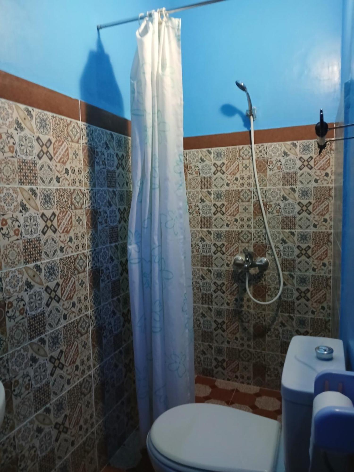 Riad Idrissi مكناز المظهر الخارجي الصورة